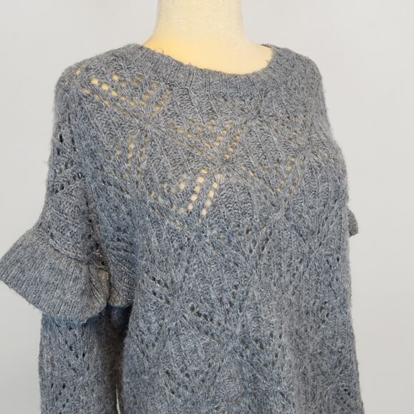 Old Navy Ruffle Sleeve Sweater Size XL Gray Pointelle Knit Round Neck Pullover - Picture 3 of 15